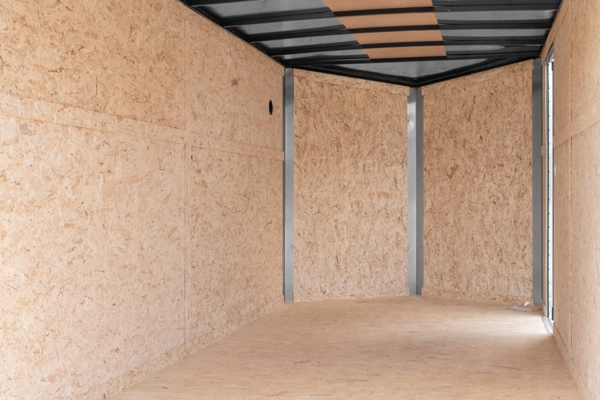Cargo Express XL SE Cargo Trailer Tandem Interior