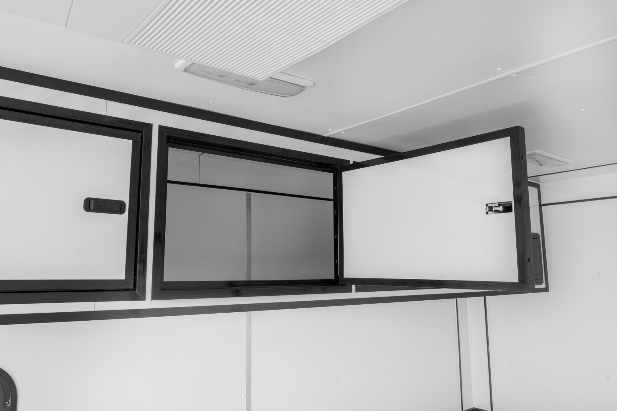 Cargo Express Fiber Splicing Trailer Enclosed Contractor Trailer Cabinet 1